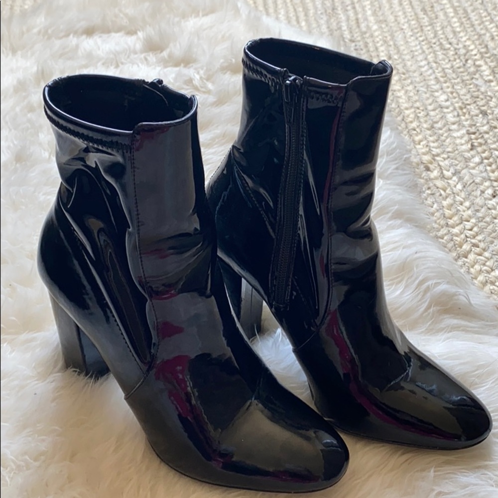 Aldo Black Patent Aurella Boots 8